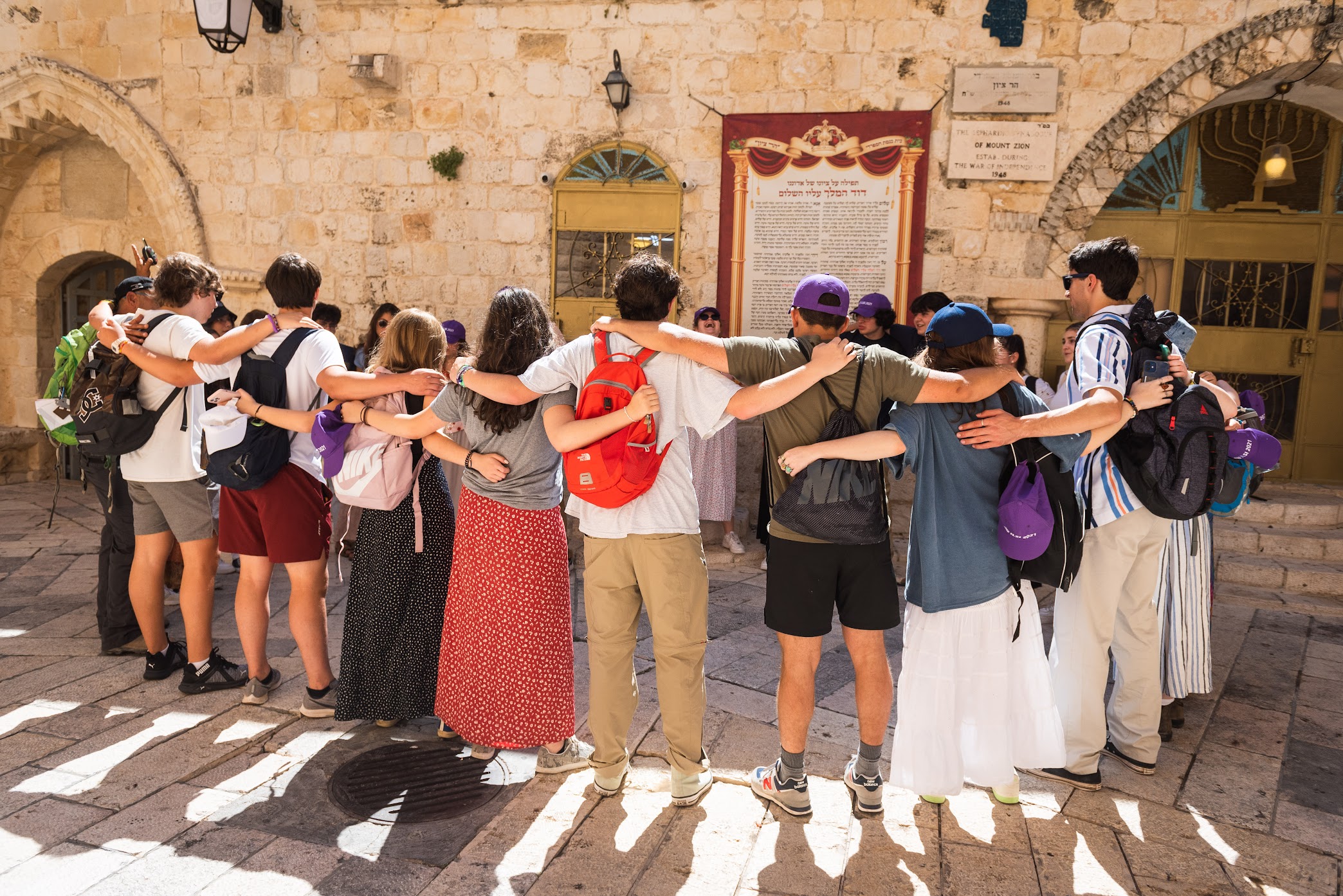 65b9093e5dc09cf8853d7d53_BBYO_ILSI0063