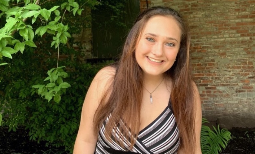 6047ab9565cb6289ef4be841_Danielle Stein